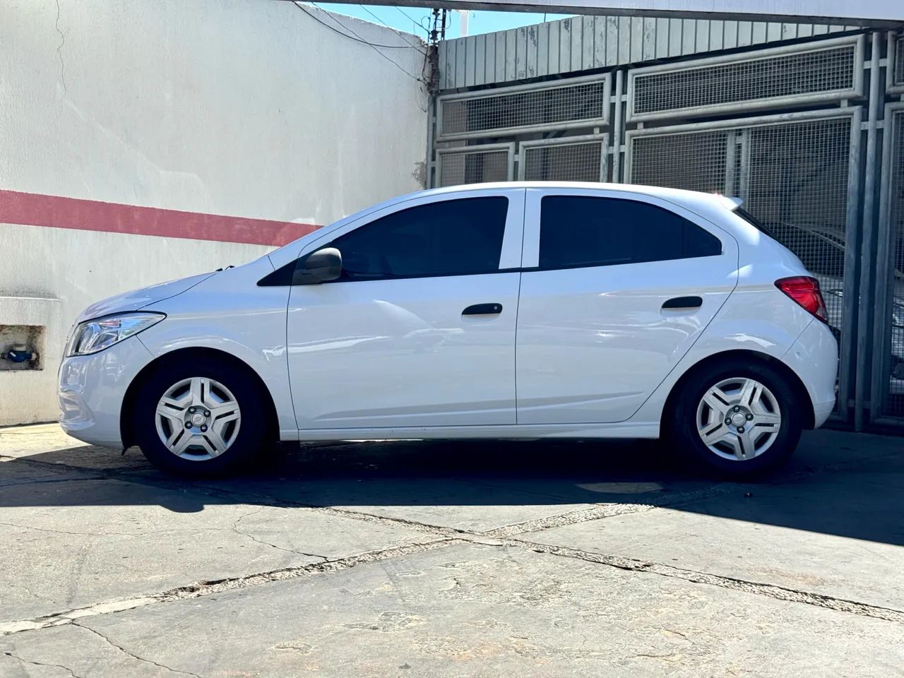 Onix JOY Hatch 1.0 8V Flex Mec. 4P