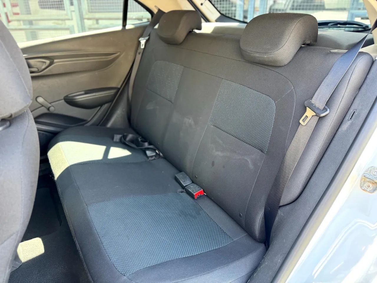 Onix JOY Hatch 1.0 8V Flex Mec. 4P